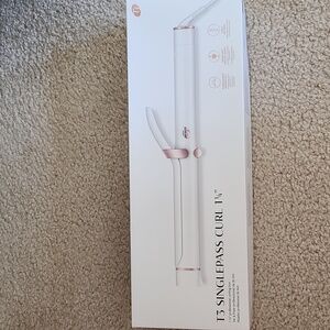 T3 singlepass curling iron 1 1/4"